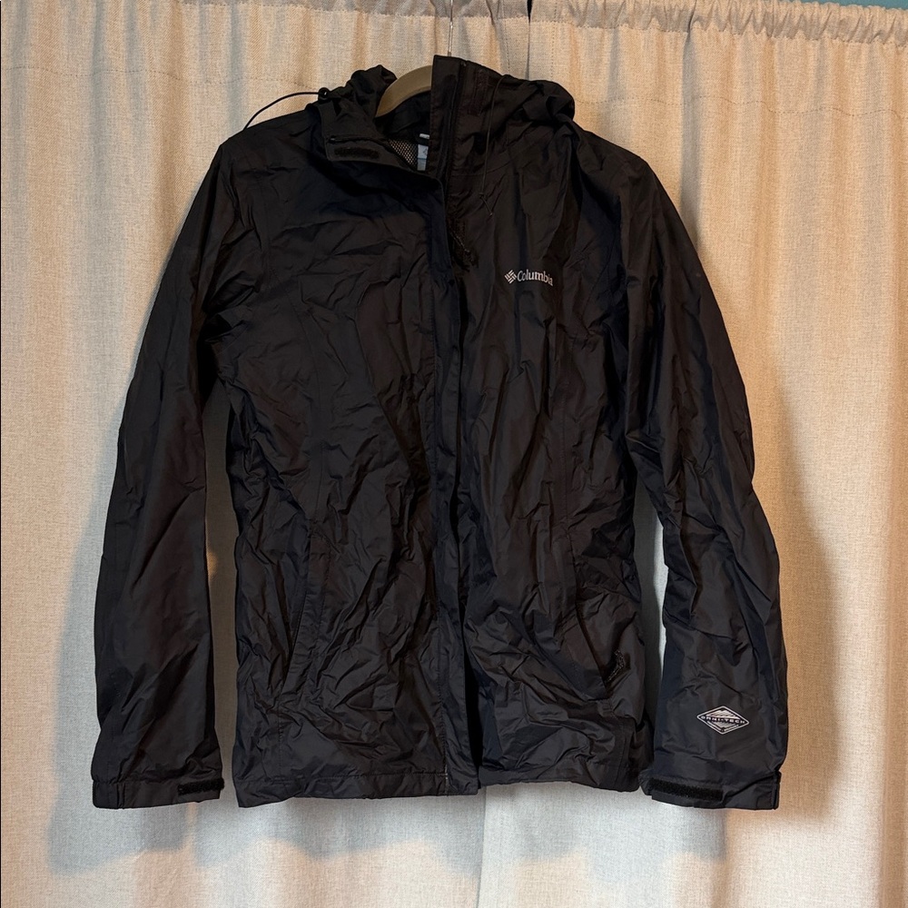 Columbia Women's Black Raincoat